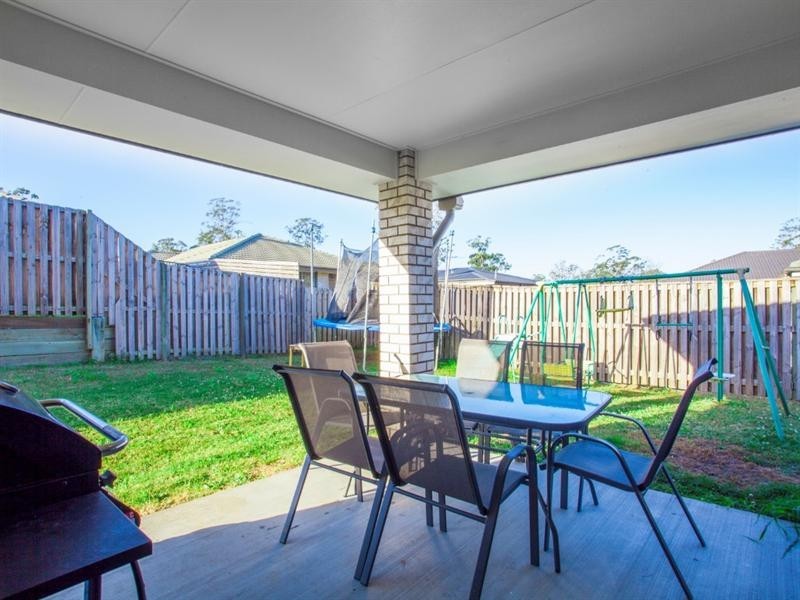 89 Cardena Drive, Augustine Heights QLD 4300