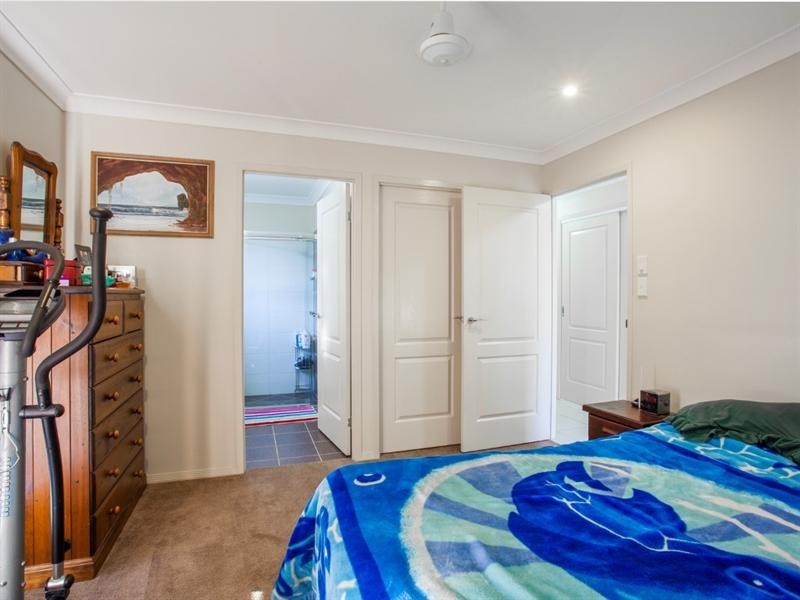 89 Cardena Drive, Augustine Heights QLD 4300