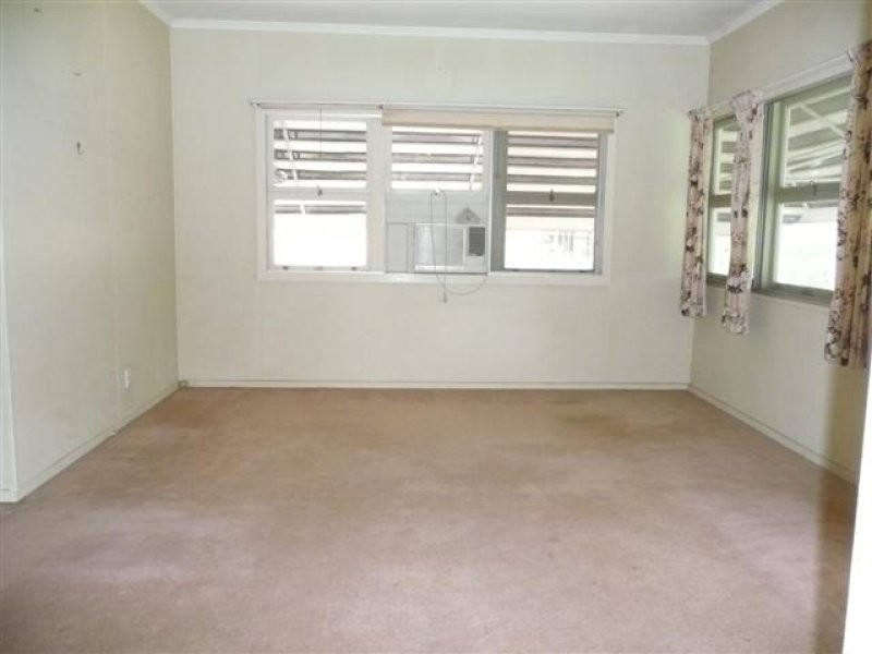 76 Reuben Street, Holland Park QLD 4121