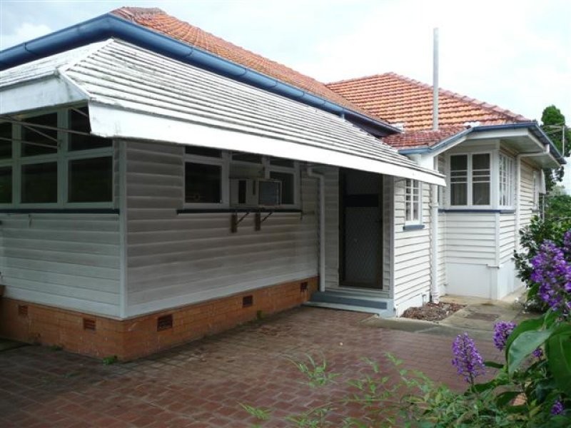 76 Reuben Street, Holland Park QLD 4121