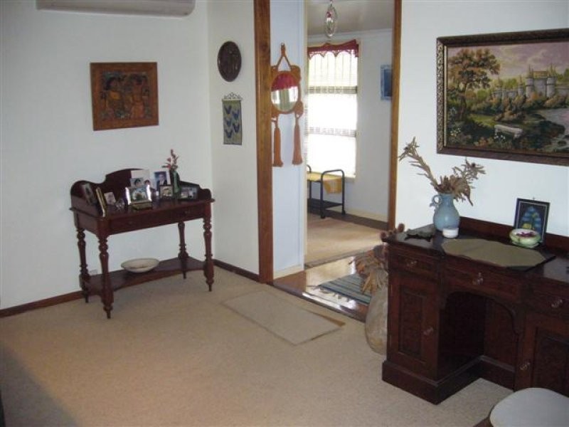 31 Justin Street, Holland Park West QLD 4121