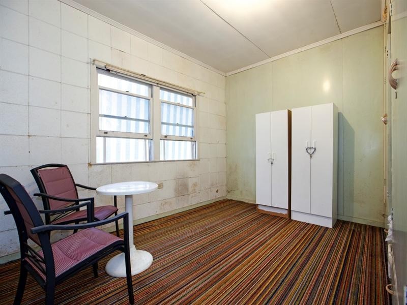 50 Wilkins Street, Fairfield QLD 4103