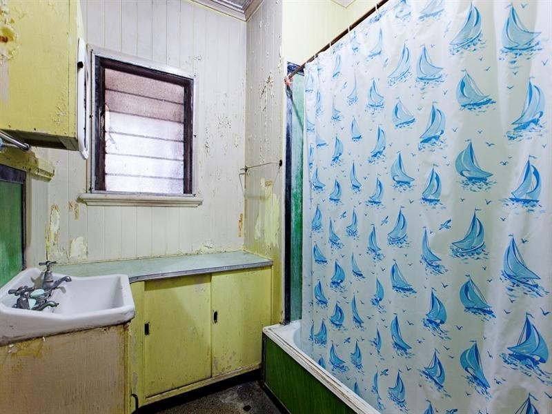 50 Wilkins Street, Fairfield QLD 4103