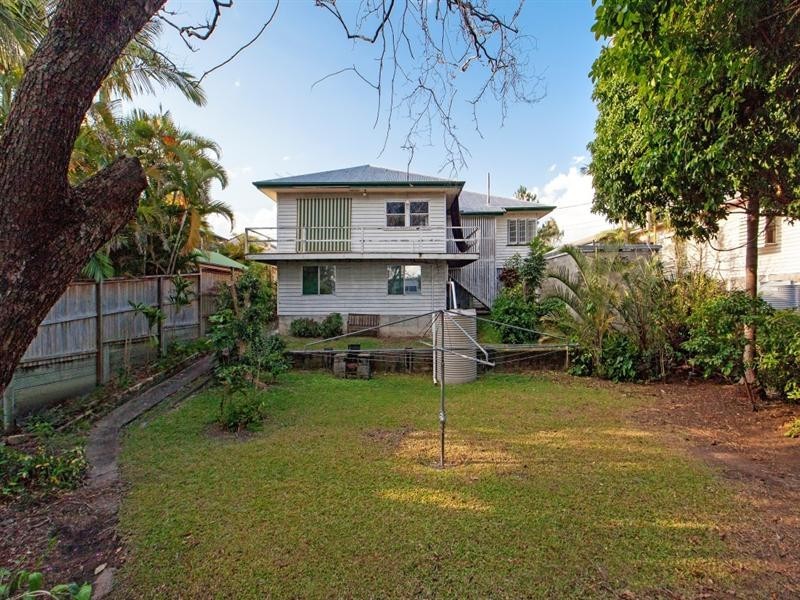 50 Wilkins Street, Fairfield QLD 4103