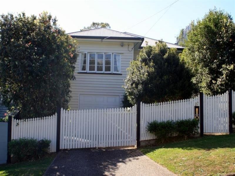 37 Boronia Avenue, Holland Park West QLD 4121