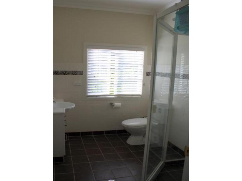 37 Boronia Avenue, Holland Park West QLD 4121