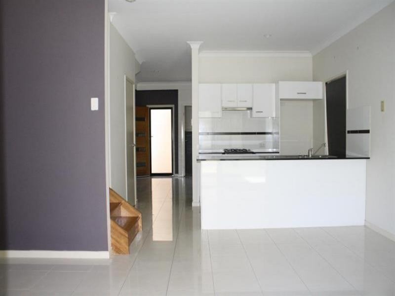 2/44 Birdwood Road, Holland Park West QLD 4121