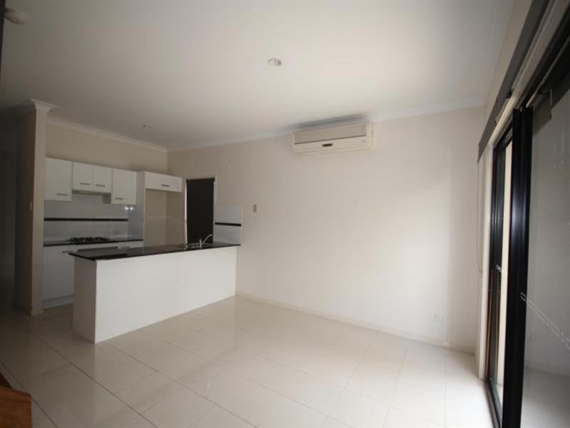 2/44 Birdwood Road, Holland Park West QLD 4121