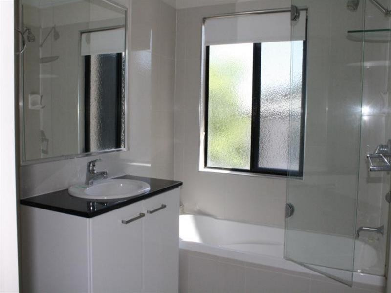 2/44 Birdwood Road, Holland Park West QLD 4121