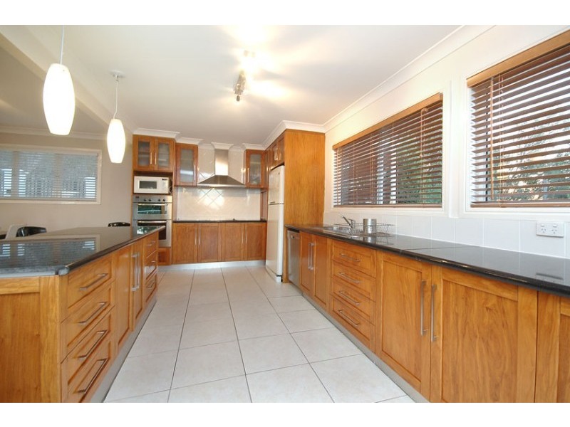 Holland Park West QLD 4121