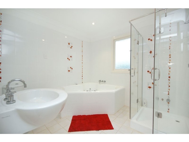 Holland Park West QLD 4121