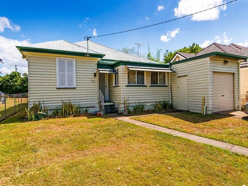 23 Lamette Street, Holland Park QLD 4121