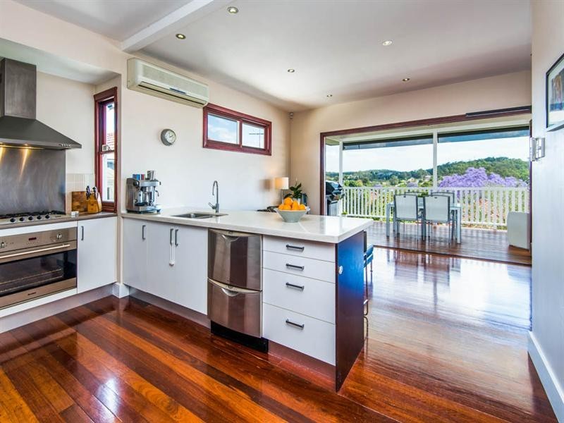 7 Lamrock Street, Holland Park West QLD 4121