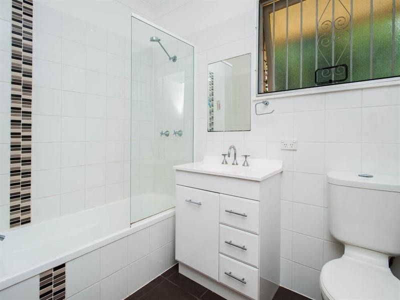 10 Enfield Street, Mount Gravatt East QLD 4122