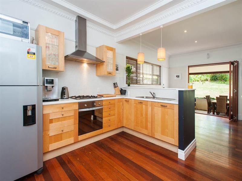 31 Cavillon Street, Holland Park QLD 4121