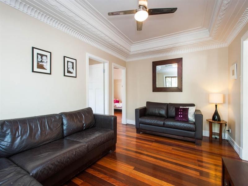 31 Cavillon Street, Holland Park QLD 4121