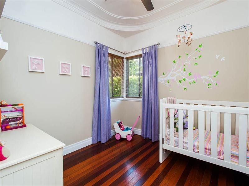 31 Cavillon Street, Holland Park QLD 4121