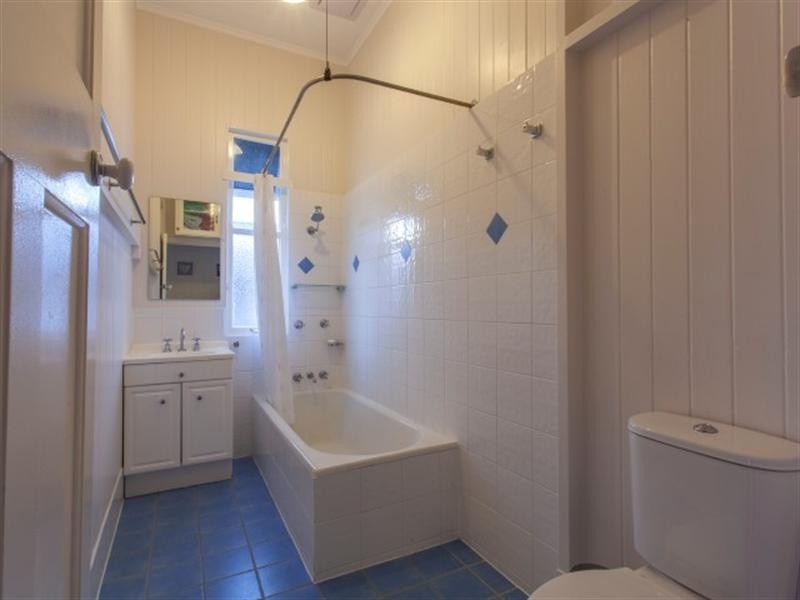 14 Headfort Street, Greenslopes QLD 4120