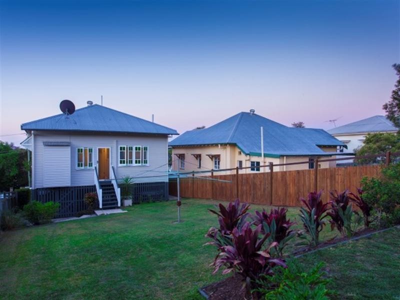 14 Headfort Street, Greenslopes QLD 4120