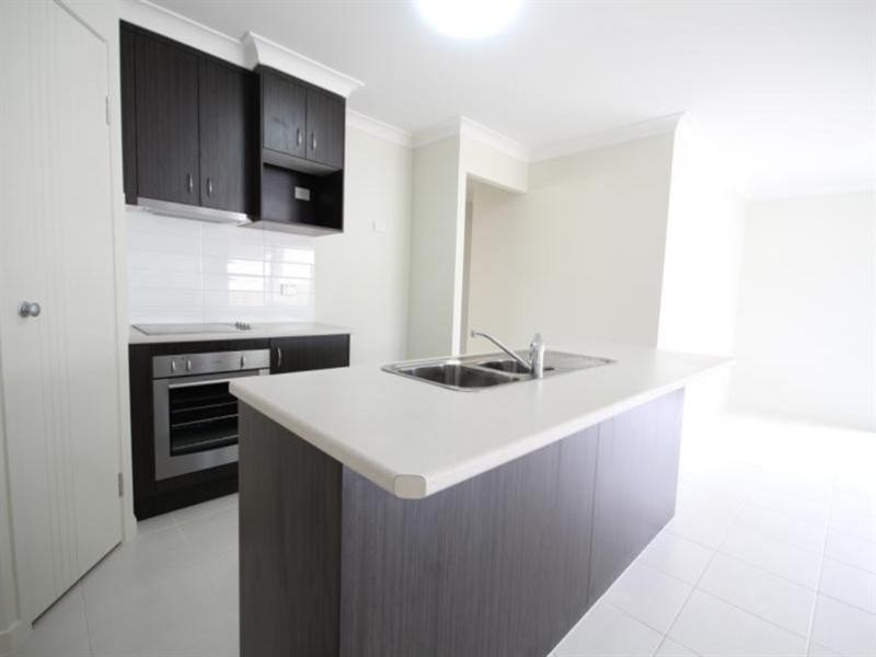 30 Gordon Drive, Bellbird Park QLD 4300