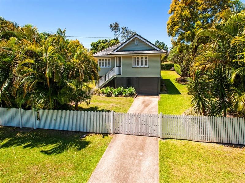 146 Lawn Street, Holland Park QLD 4121