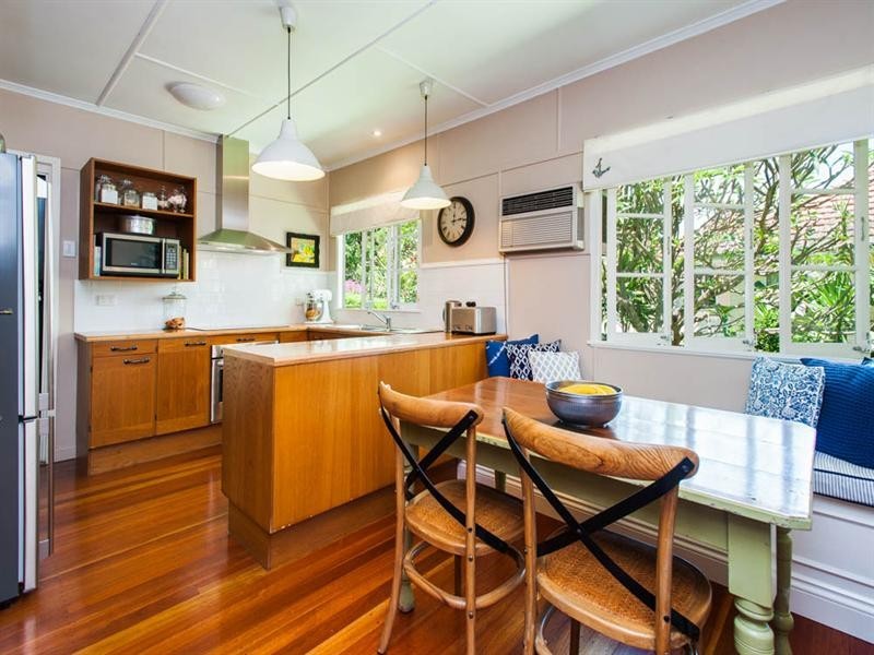 146 Lawn Street, Holland Park QLD 4121