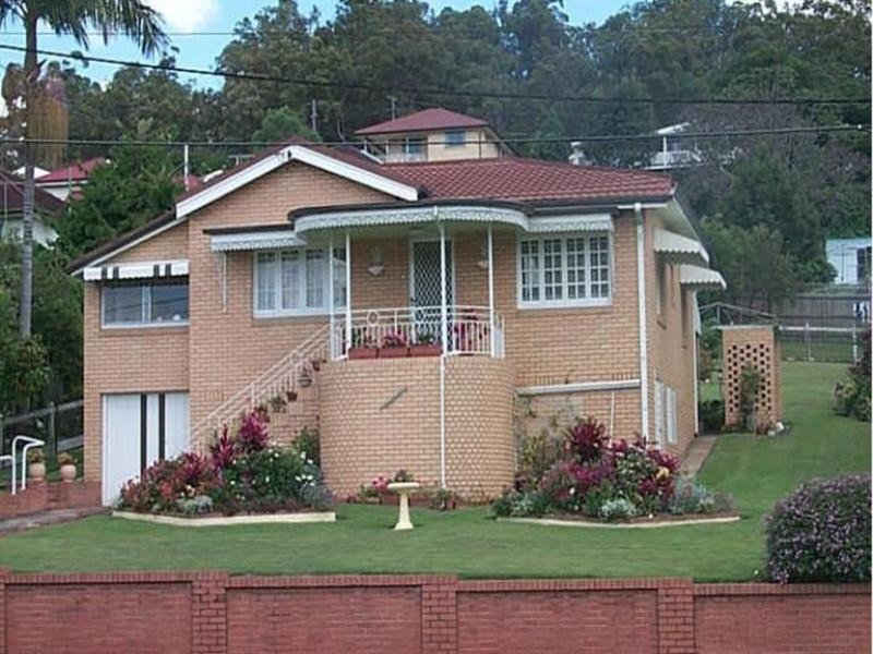 1133 Logan Road, Holland Park QLD 4121