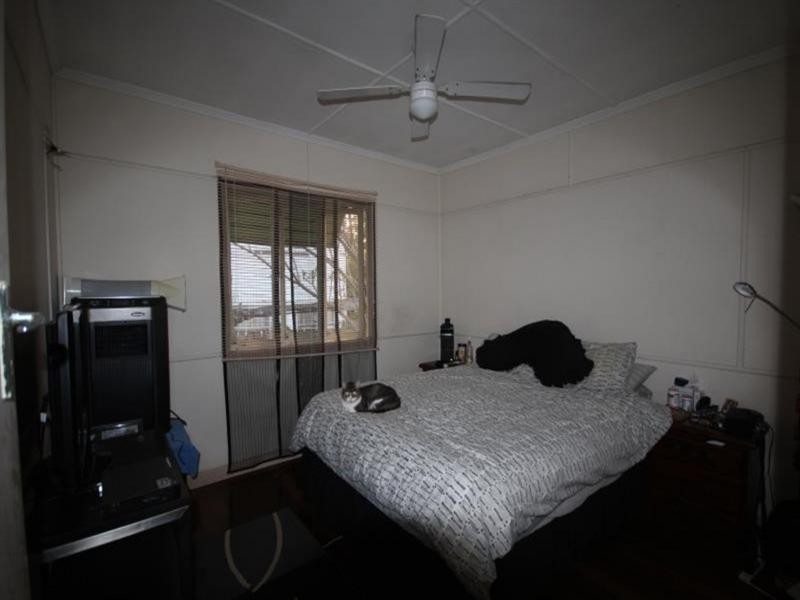 106 Marshall Road, Holland Park QLD 4121