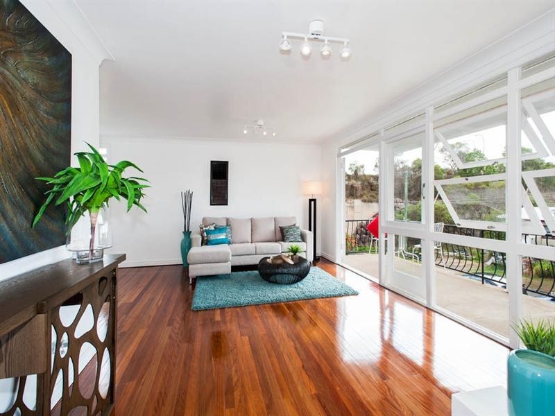 38 Oatland Crescent, Holland Park West QLD 4121