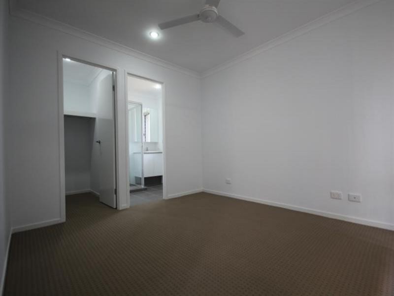 10 Isaac Street, Upper Coomera QLD 4209