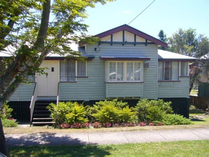 23 Headfort Street, Greenslopes QLD 4120