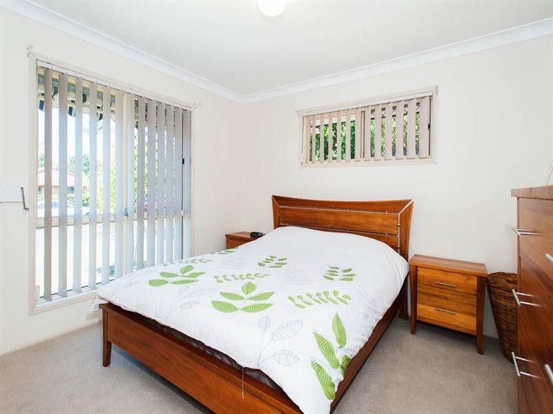 39 Blue Grass Crescent, Eight Mile Plains QLD 4113