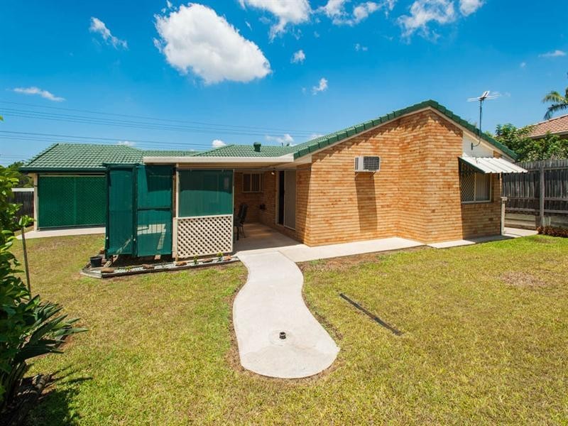 39 Blue Grass Crescent, Eight Mile Plains QLD 4113