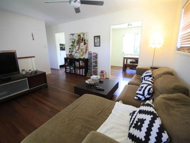 391 Nursery Road, Holland Park QLD 4121