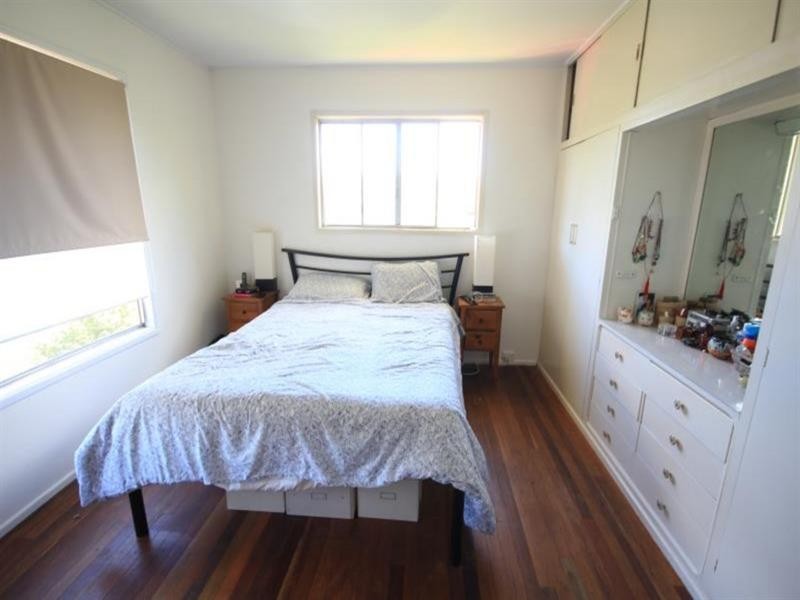 391 Nursery Road, Holland Park QLD 4121