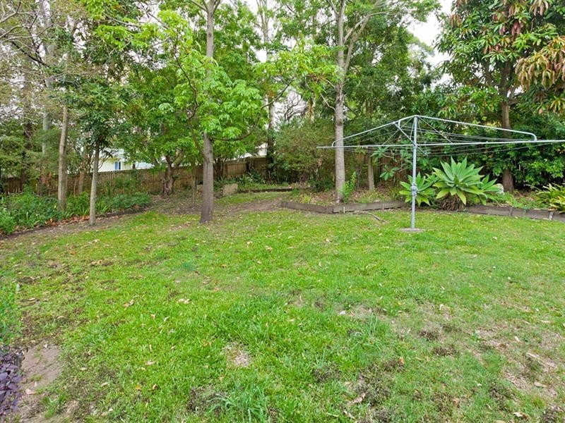 23 Macklin Street, Holland Park QLD 4121
