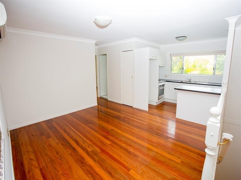 2/65 Peach Street, Greenslopes QLD 4120