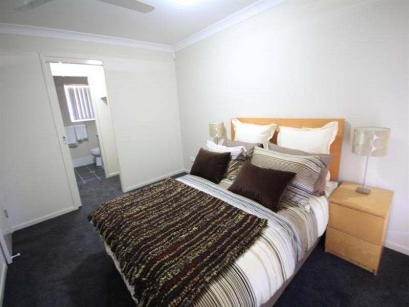 9 Surwold Way, Loganlea QLD 4131