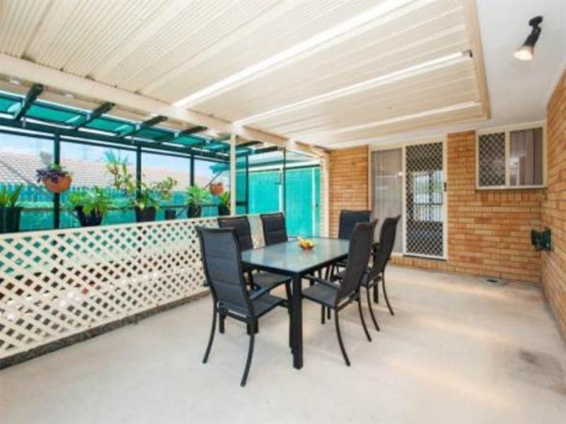 39 Blue Grass Crescent, Eight Mile Plains QLD 4113