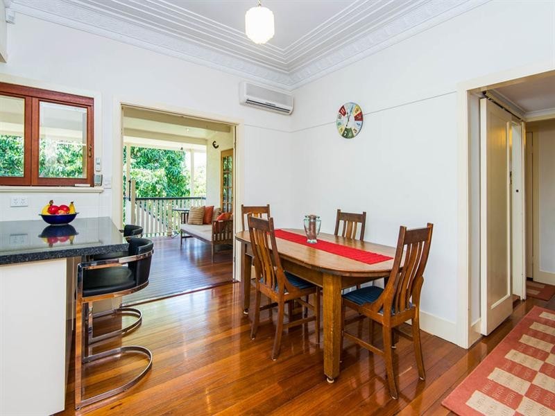 22 Contay Street, Holland Park QLD 4121