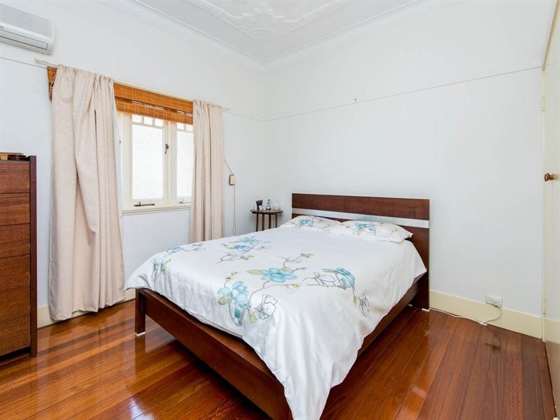 22 Contay Street, Holland Park QLD 4121