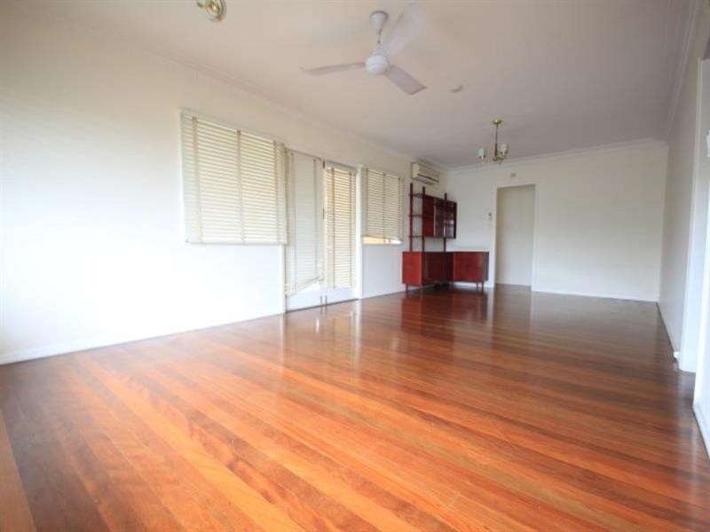 7 Thelma Street, Mount Gravatt East QLD 4122