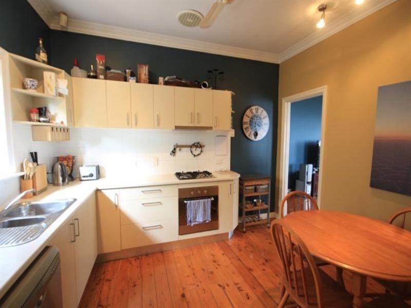 19 Lamrock Street, Holland Park West QLD 4121