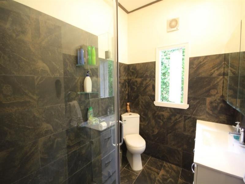 19 Lamrock Street, Holland Park West QLD 4121