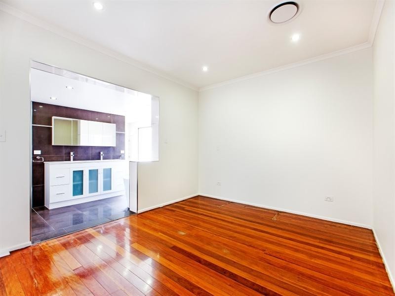 40 Joachim Street, Holland Park West QLD 4121