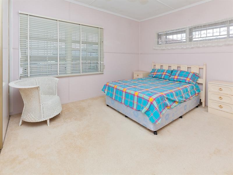 24 Arunta Street, Tarragindi QLD 4121