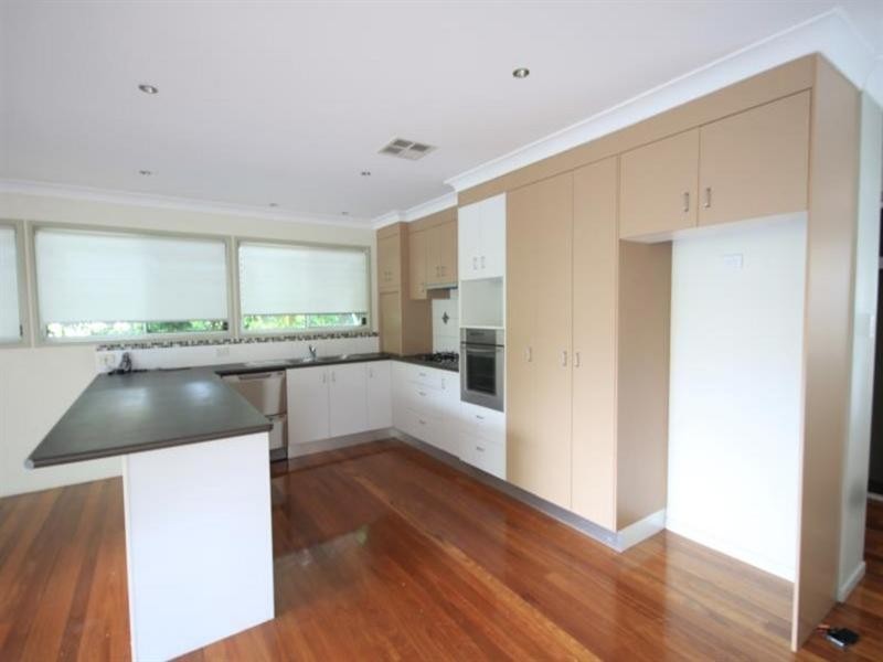 3 Coonara Street, Holland Park QLD 4121