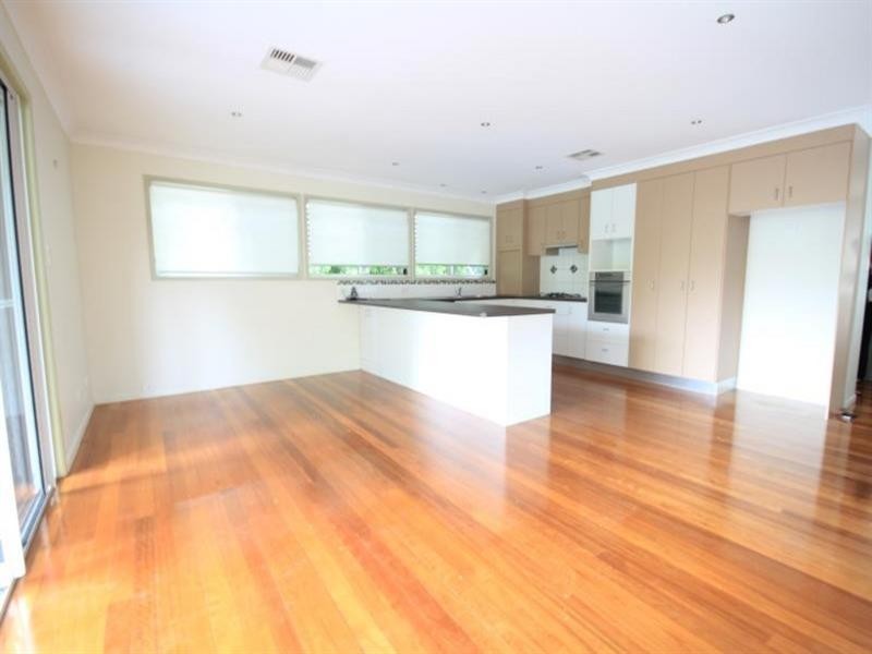 3 Coonara Street, Holland Park QLD 4121