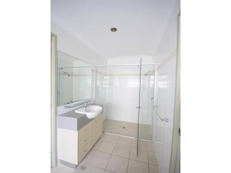 3 Coonara Street, Holland Park QLD 4121