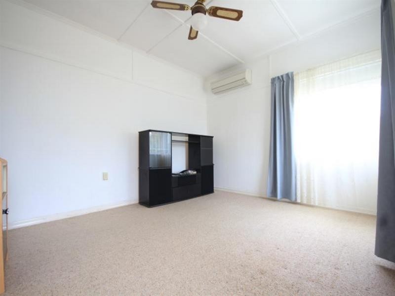 55 Digby Street, Holland Park QLD 4121